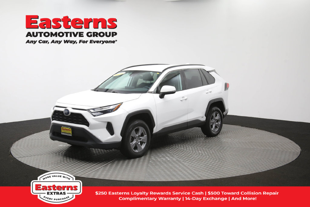Used 2022 Toyota RAV4 XLE AWD/4WD image 56