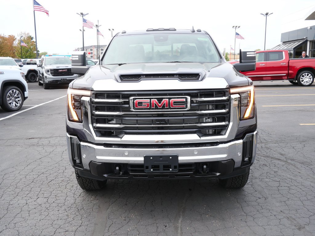 New 2026 GMC Sierra 3500 SLT w/ SLT Premium Package AWD/4WD image 2