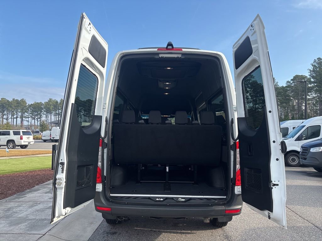 Used 2024 Mercedes-Benz Sprinter 2500 image 13