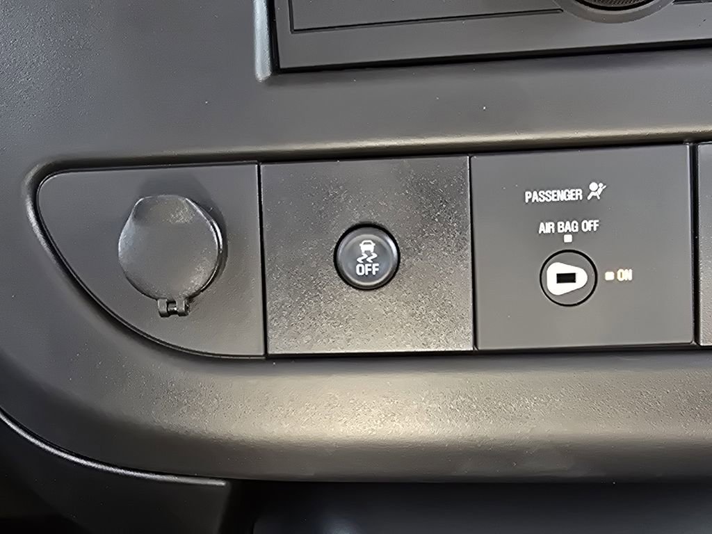 New 2025 Chevrolet Express 2500 w/ Driver Convenience Package image 24
