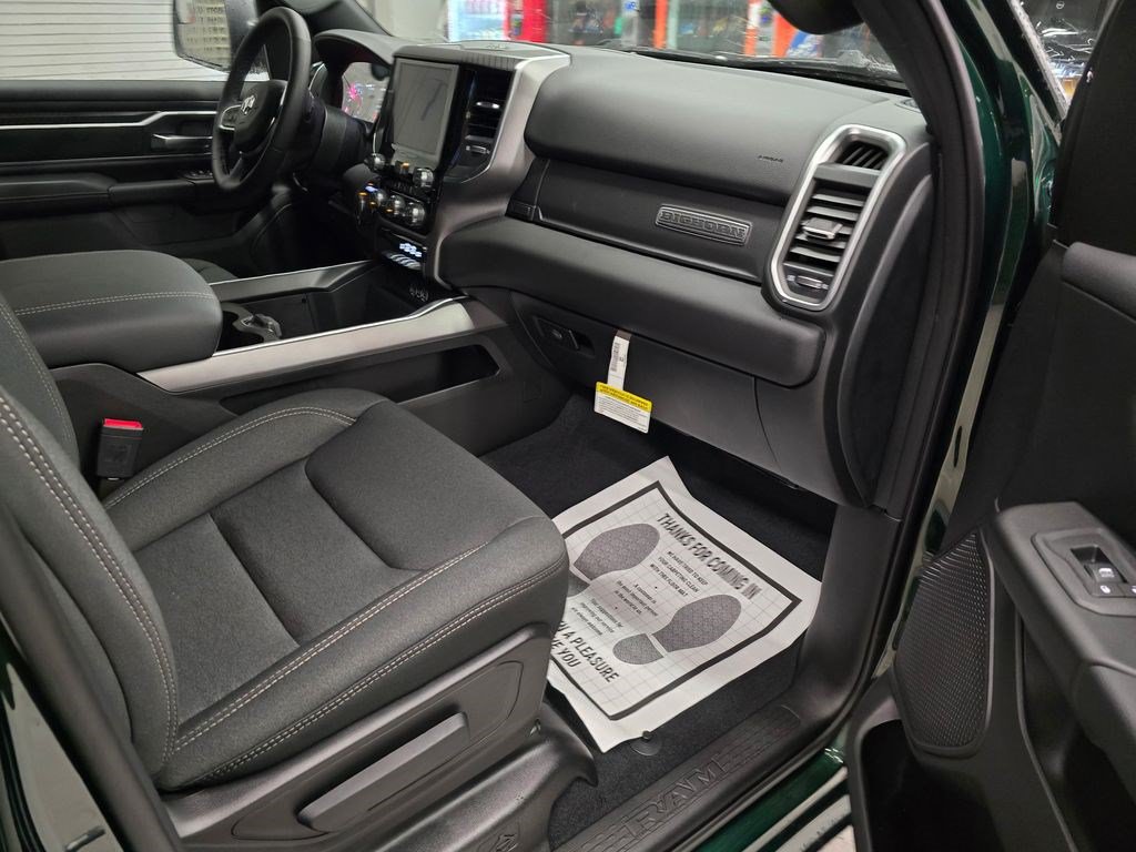 New 2026 RAM 1500 Big Horn AWD/4WD image 35