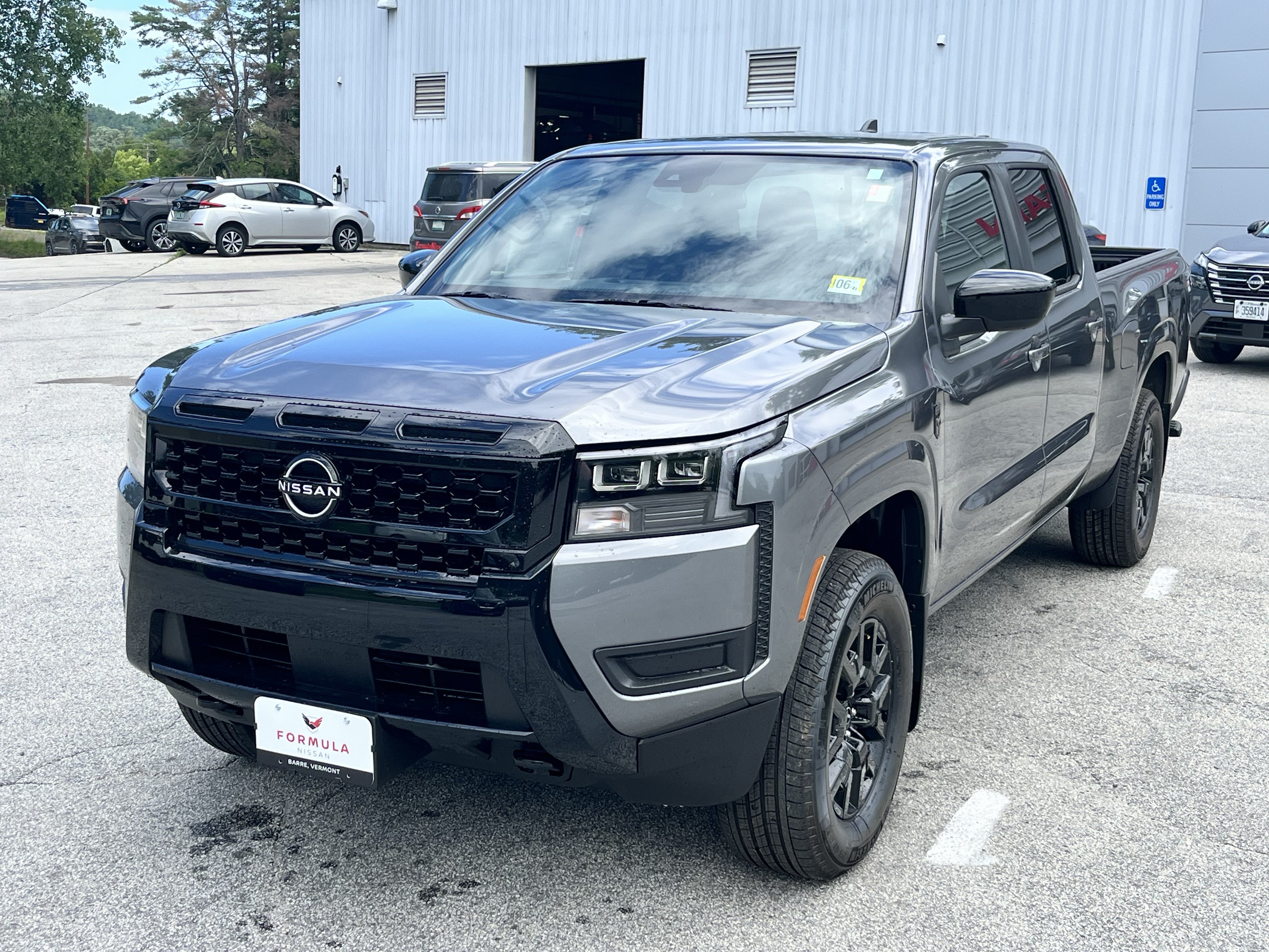 New 2026 Nissan Frontier SV w/ Tow Package AWD/4WD image 3