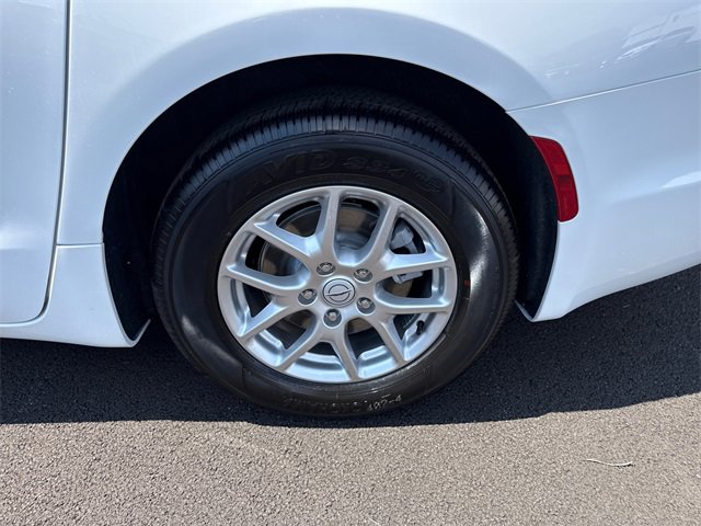 New 2026 Chrysler Pacifica Select image 31