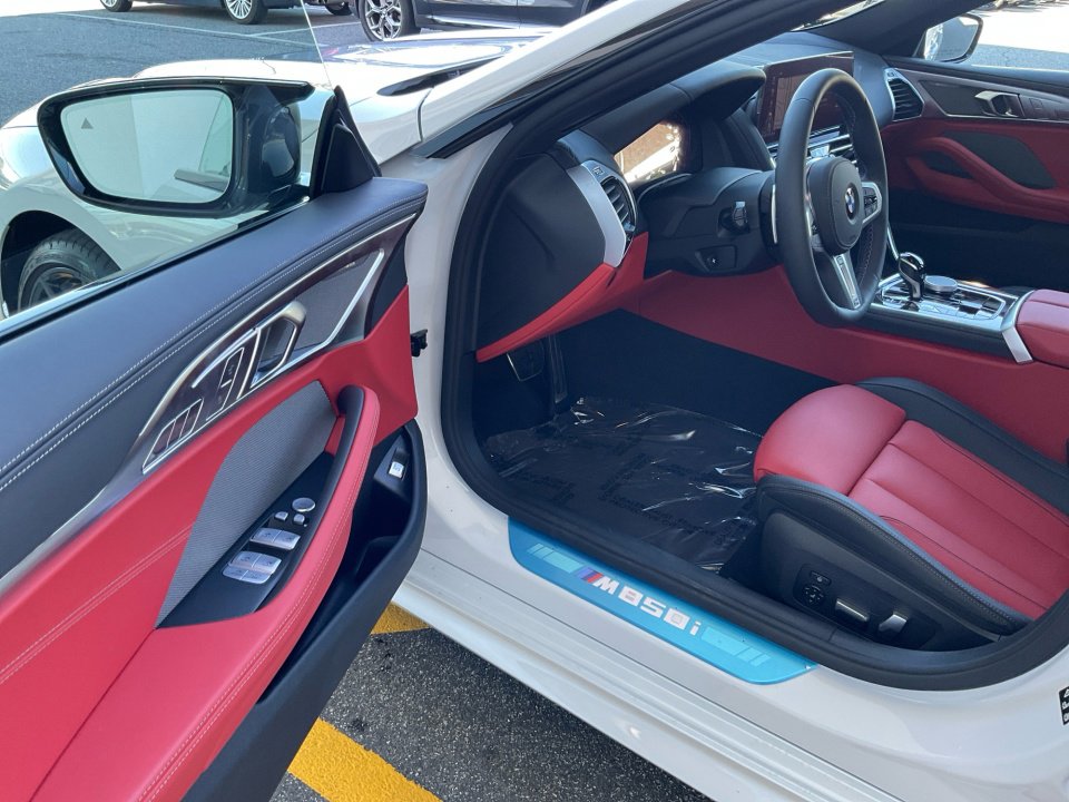 New 2026 BMW M850i xDrive w/ Driving Assistance Package image 31