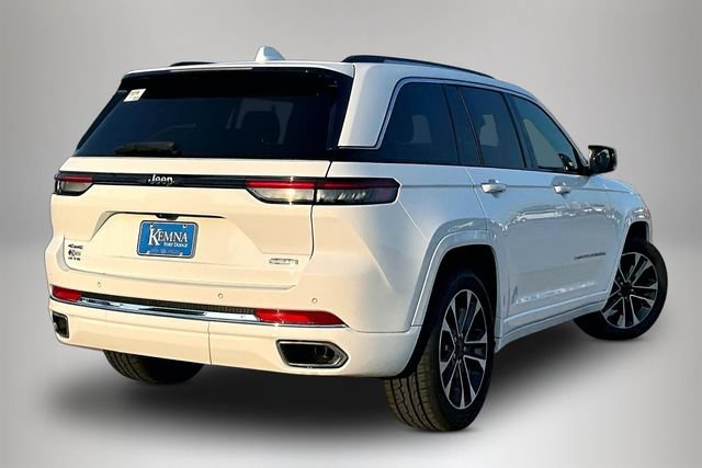 Used 2023 Jeep Grand Cherokee Overland AWD/4WD image 6