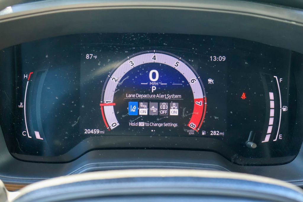 Used 2026 Toyota Corolla LE FWD image 13