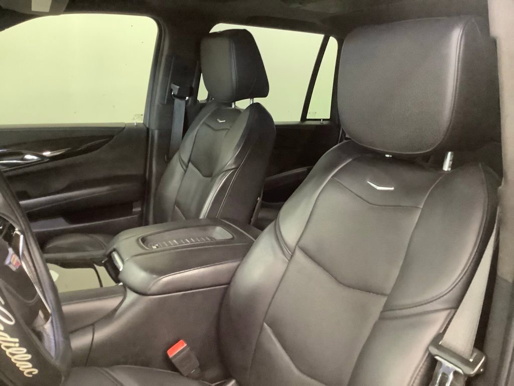 Used 2018 Cadillac Escalade Platinum image 14