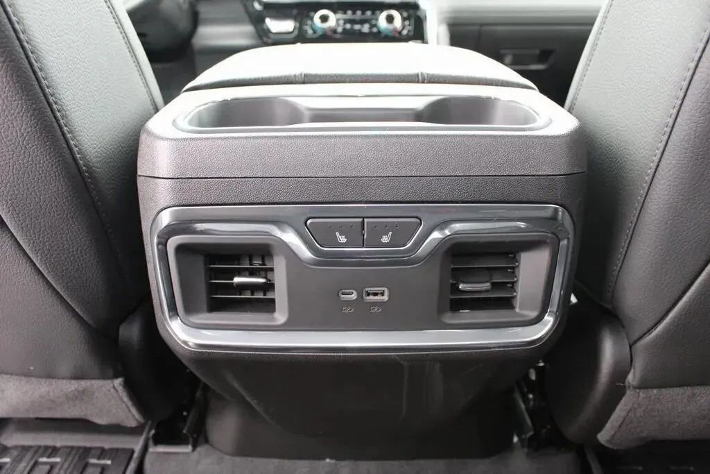 New 2026 GMC Sierra 3500 Denali image 30