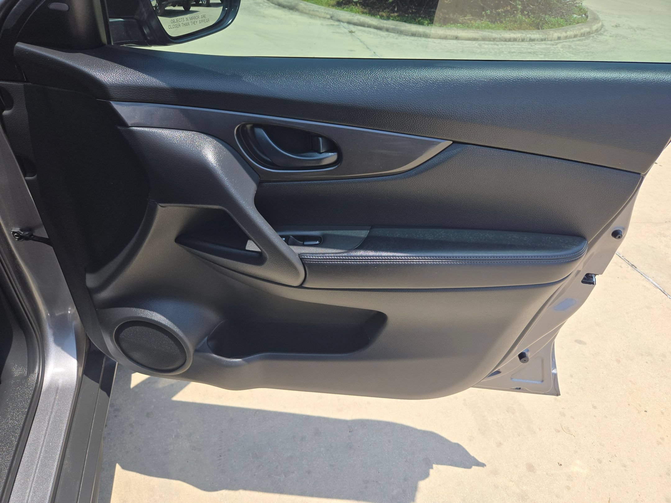 Certified 2020 Nissan Rogue S FWD image 29