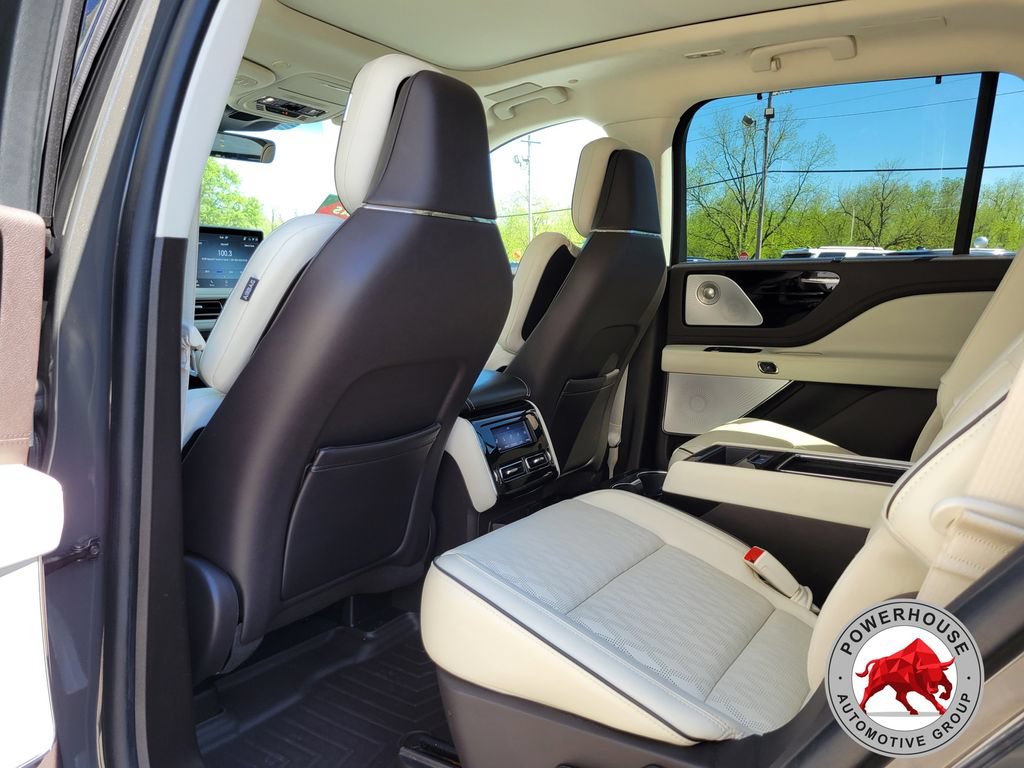 Used 2022 Lincoln Aviator Black Label w/ Dynamic Handling Package AWD/4WD image 16