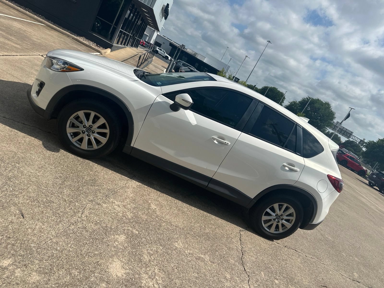 Used 2016 MAZDA CX-5 Touring w/ Bose/Moonroof Package FWD image 3