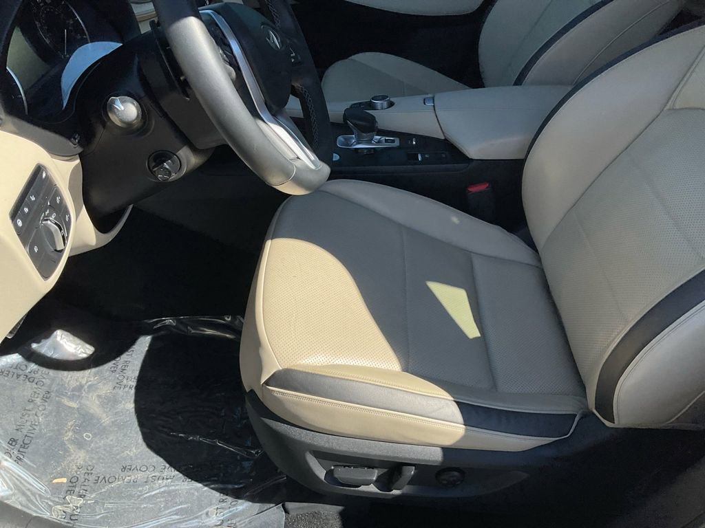 Used 2022 INFINITI QX50 Sensory image 12
