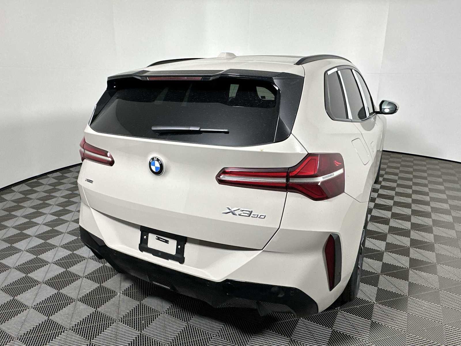 New 2026 BMW X3 xDrive30 w/ M Sport Package image 9