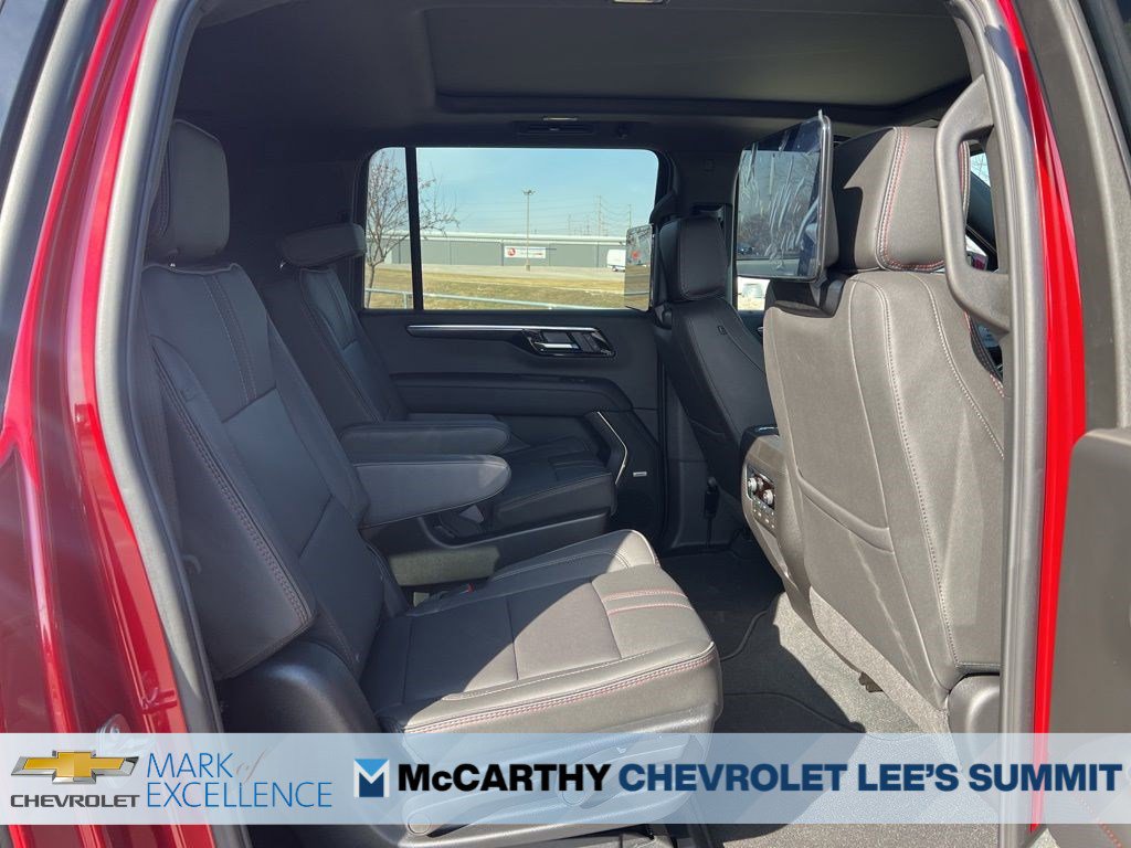 New 2026 Chevrolet Suburban RST AWD/4WD image 26