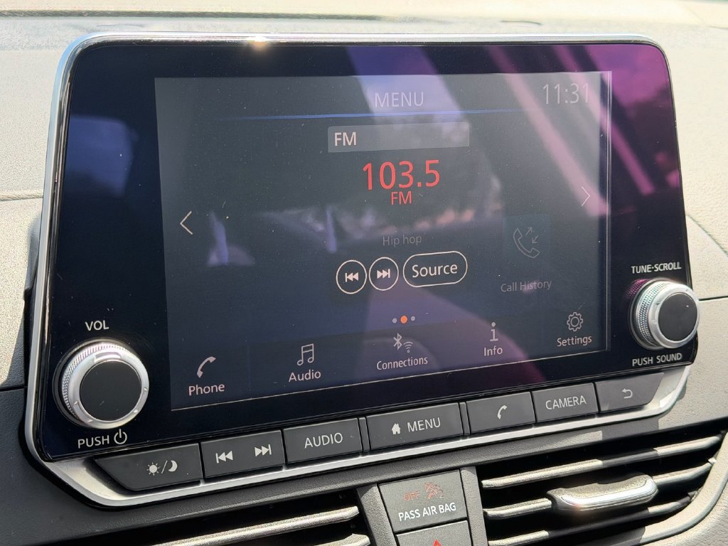 Used 2025 Nissan Altima 2.5 S FWD image 23