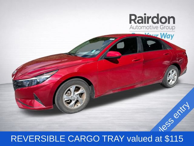 Used 2022 Hyundai Elantra SE FWD image 3