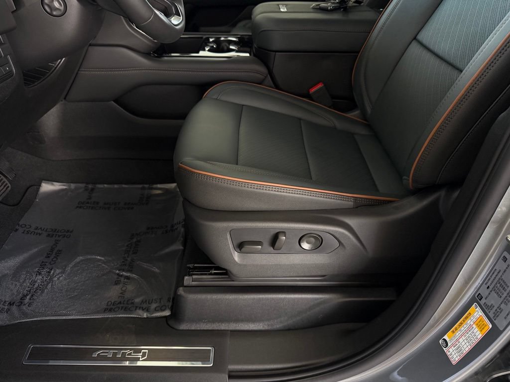 New 2026 GMC Yukon AT4 w/ AT4 Premium Plus Package AWD/4WD image 12