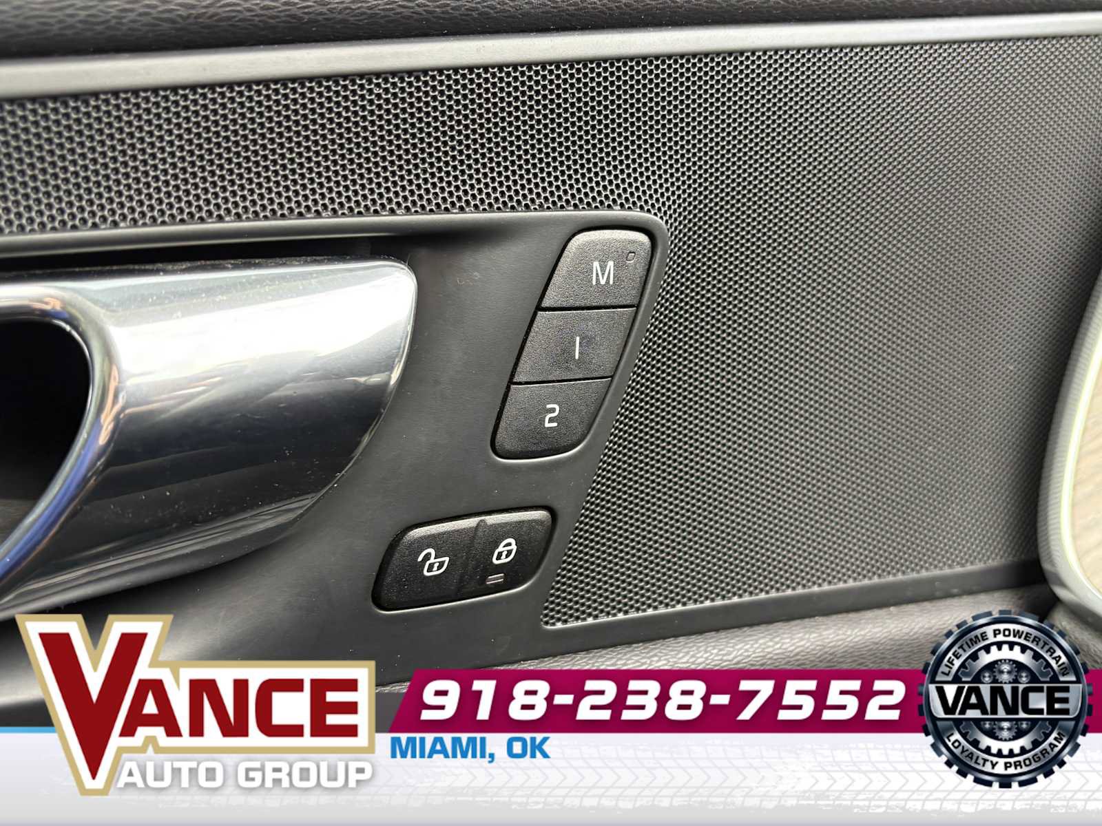 Used 2018 Volvo XC60 T6 Inscription w/ Advanced Package image 32