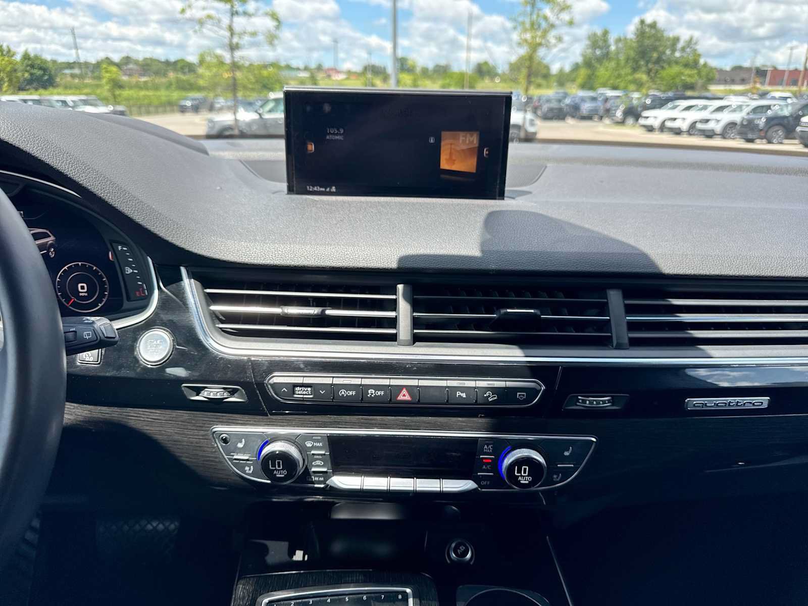 Used 2018 Audi Q7 3.0T Prestige w/ Prestige Package AWD/4WD image 30