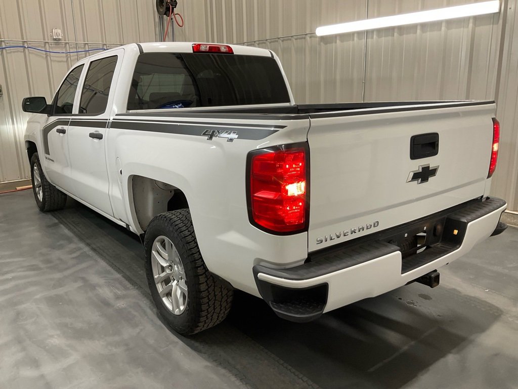 Used 2018 Chevrolet Silverado 1500 Custom w/ Custom Value Package image 18