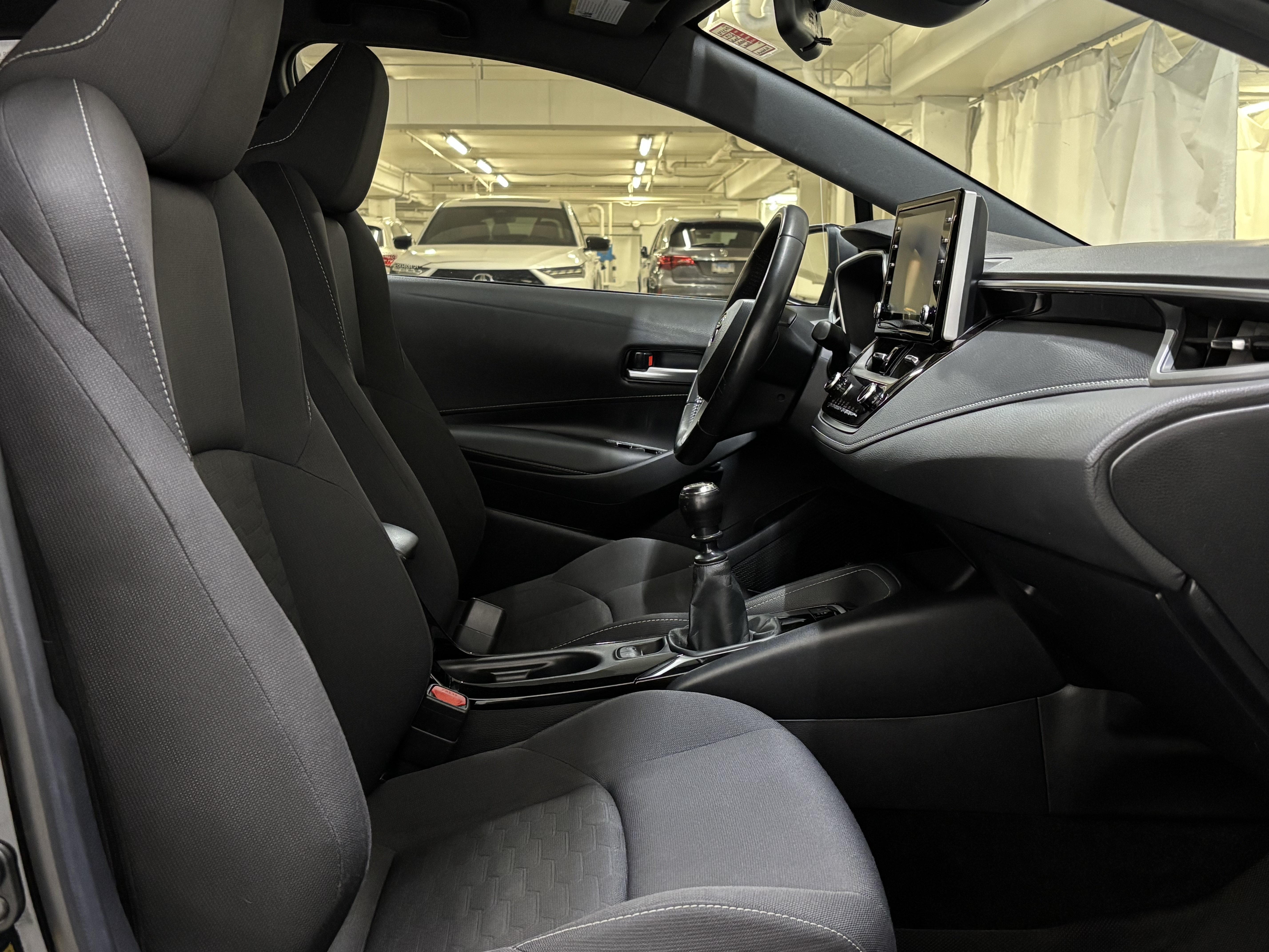 Used 2019 Toyota Corolla SE w/ Body Protection Package FWD image 23