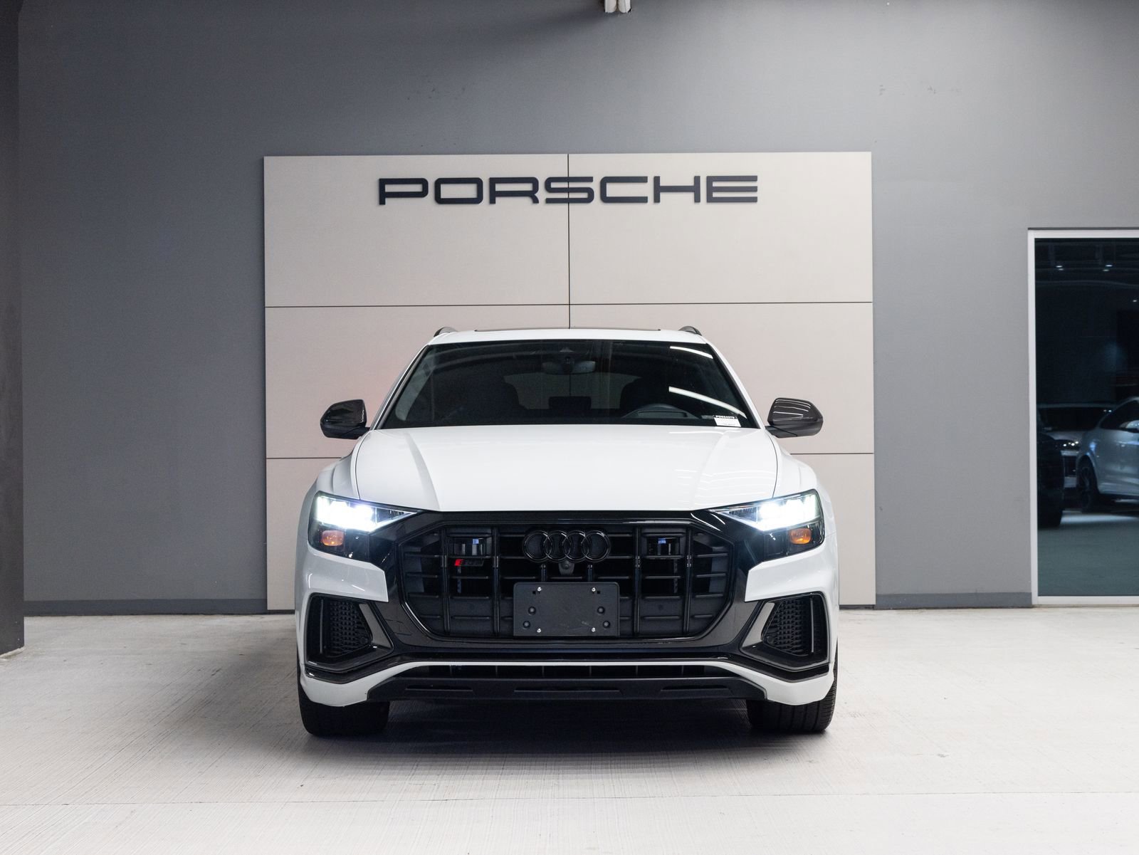 Used 2023 Audi SQ8 Prestige w/ Prestige Package AWD/4WD image 10