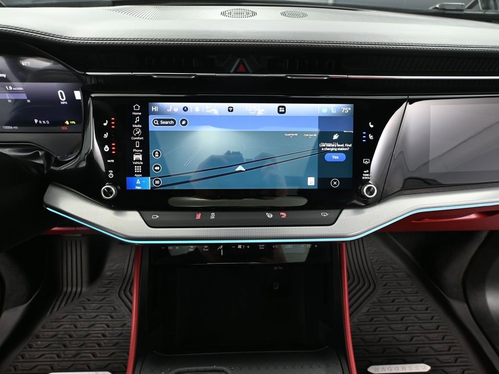 Used 2025 Jeep Wagoneer S Launch Edition image 36