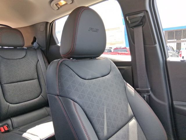 New 2027 Chevrolet Bolt RS w/ Technology Package FWD image 19