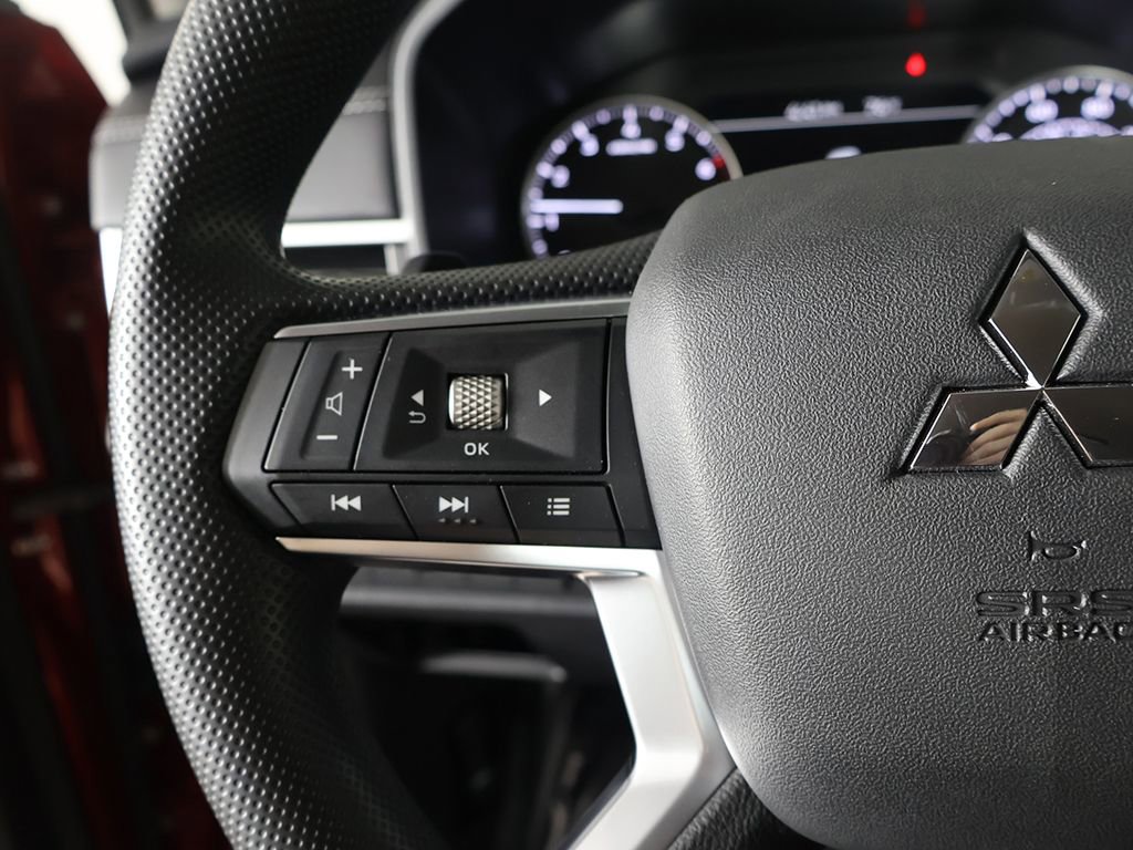 New 2026 Mitsubishi Outlander ES AWD/4WD image 40
