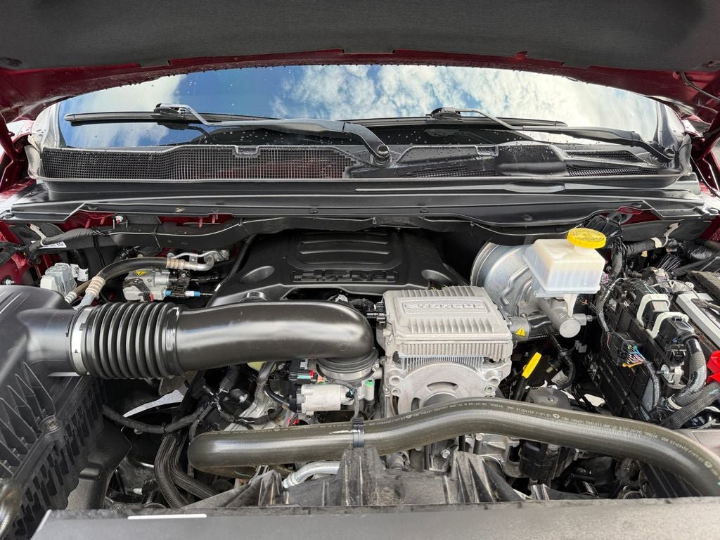 Used 2024 RAM 1500 Laramie AWD/4WD image 29