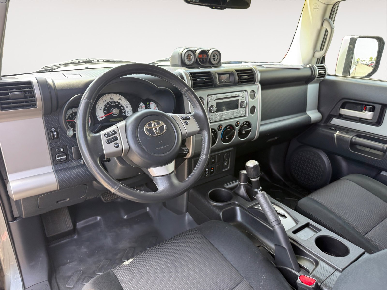Used 2011 Toyota FJ Cruiser 4WD w/ Upgrade Pkg image 15