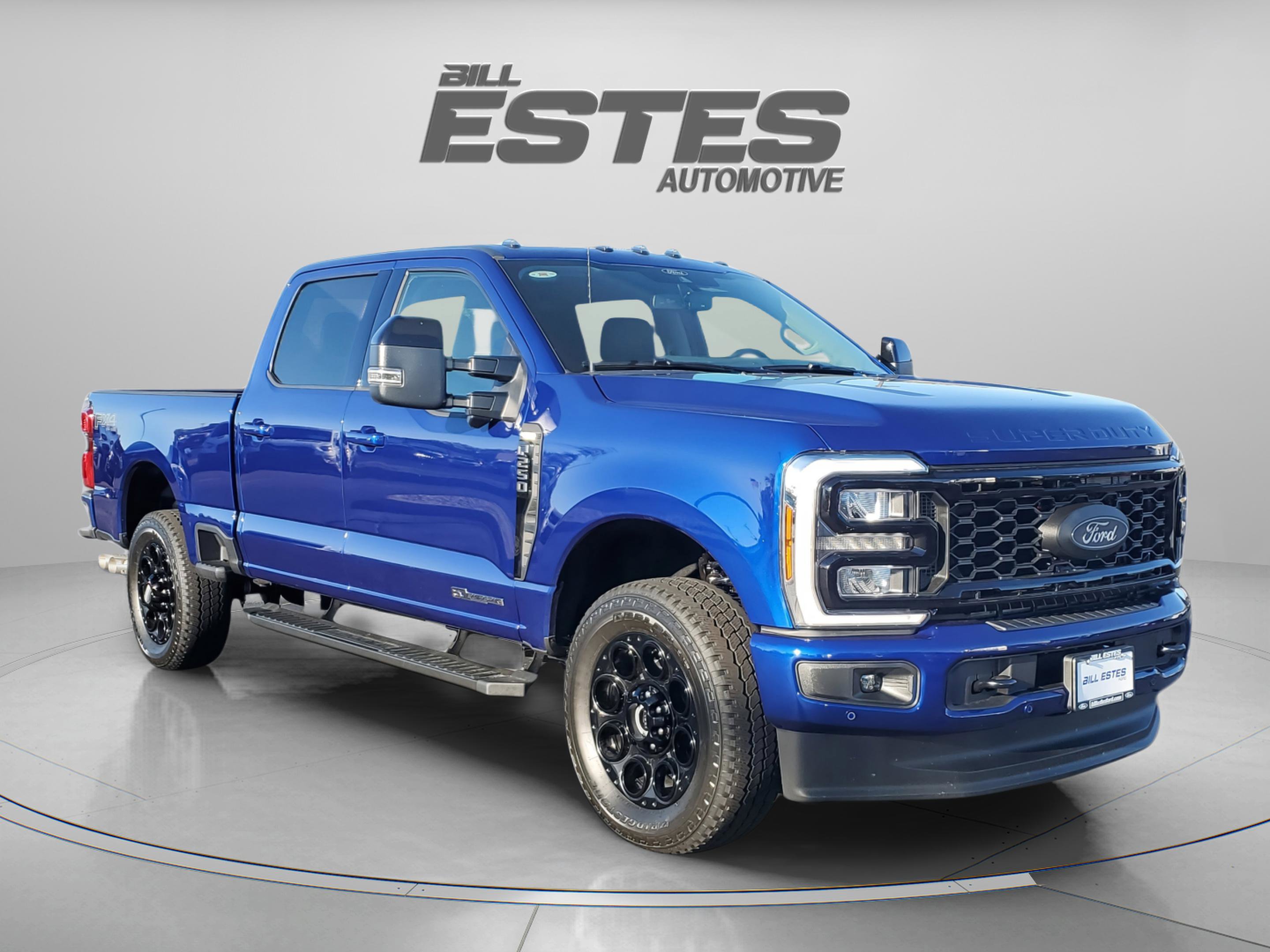 New 2026 Ford F250 Lariat w/ Black Appearance Package image 4