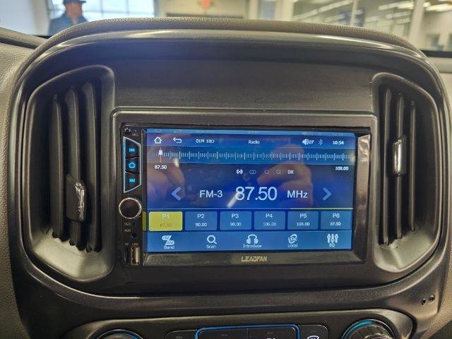 Used 2015 Chevrolet Colorado W/T RWD image 14