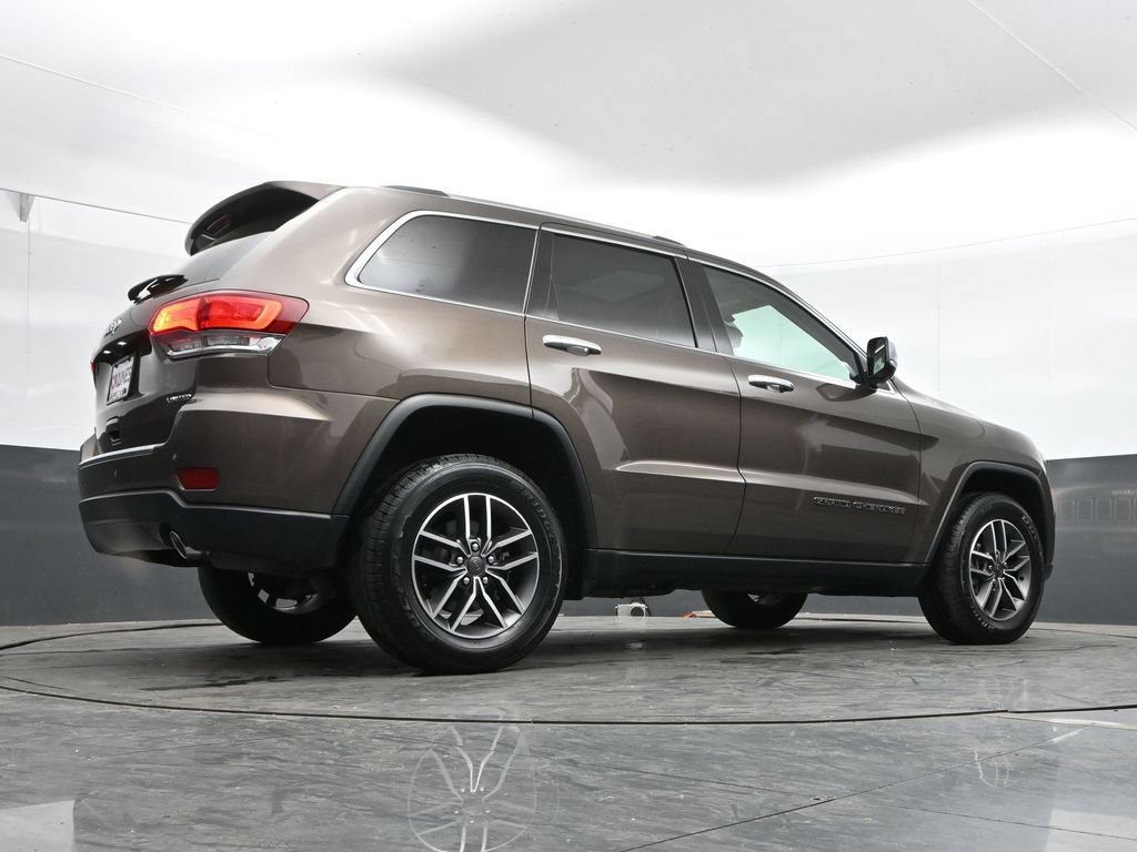 Used 2020 Jeep Grand Cherokee Limited AWD/4WD image 41
