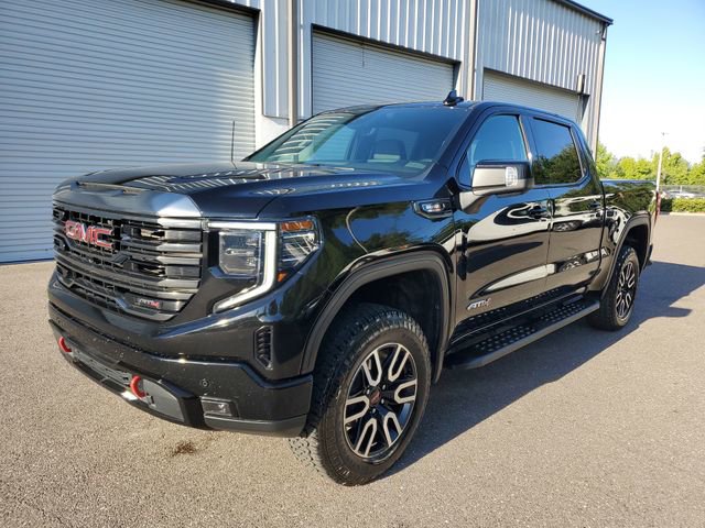 Used 2023 GMC Sierra 1500 AT4 w/ Technology Package AWD/4WD image 2