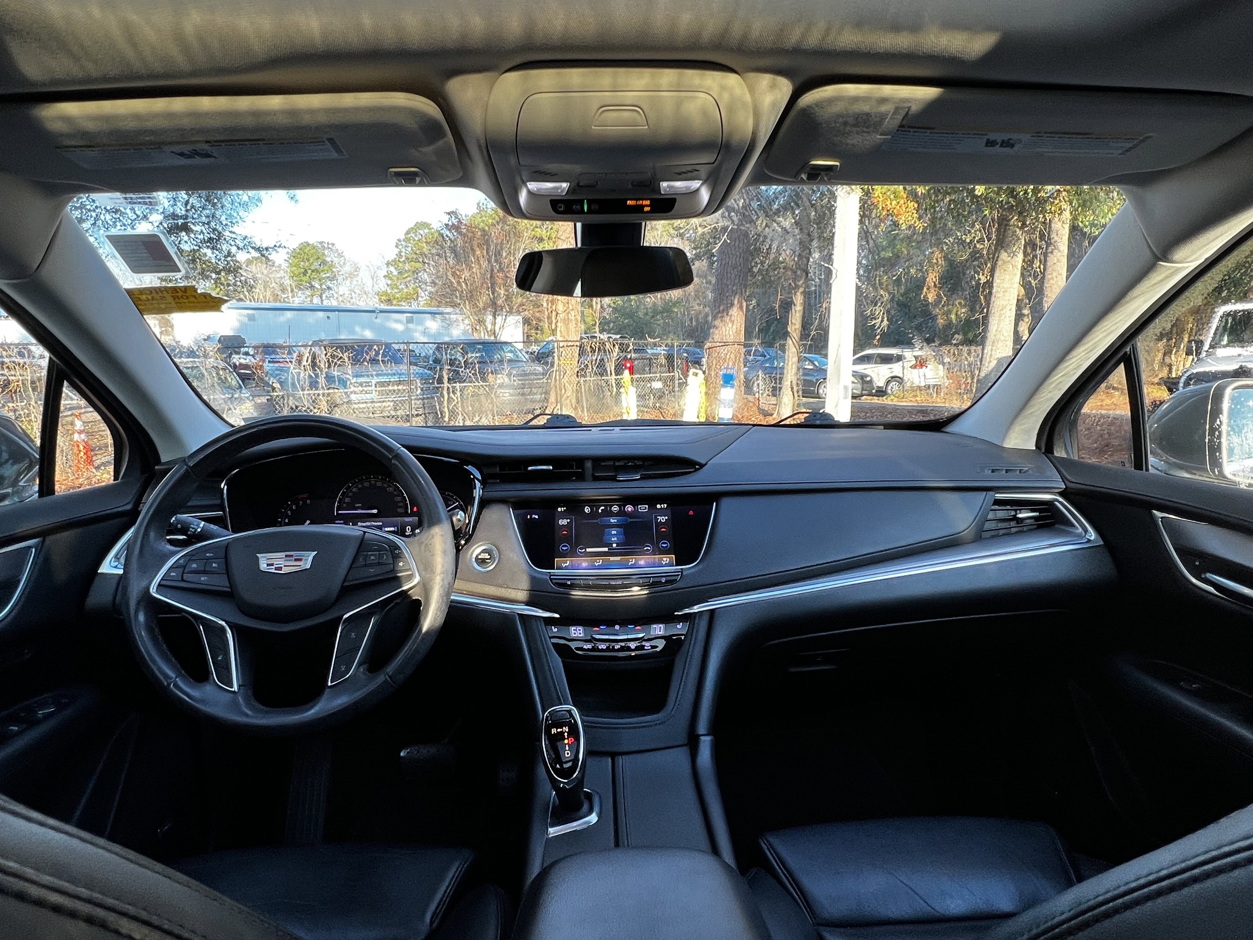 Used 2017 Cadillac XT5 Luxury image 36