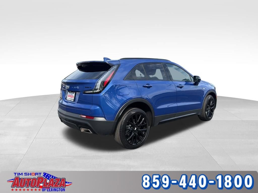 Used 2023 Cadillac XT4 Sport w/ LPO, Onyx Lite Package FWD image 8