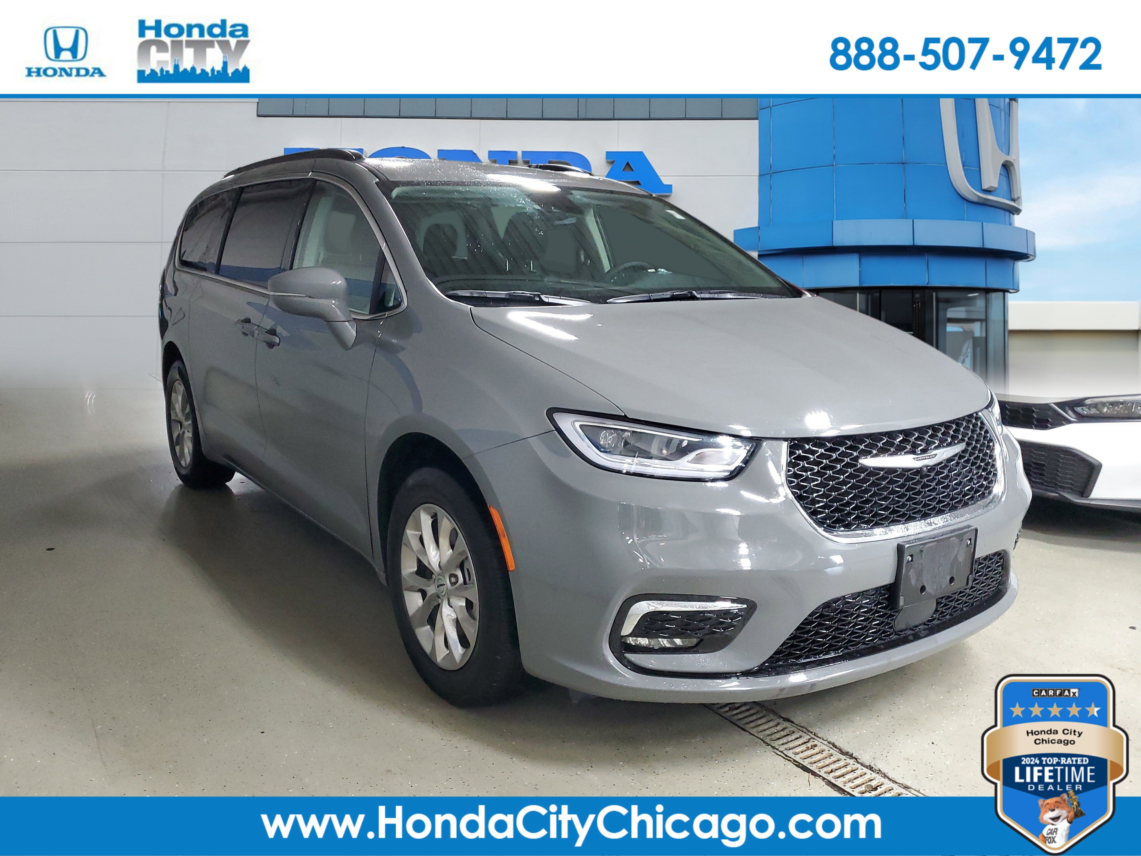 Used 2022 Chrysler Pacifica Touring-L AWD/4WD video 1