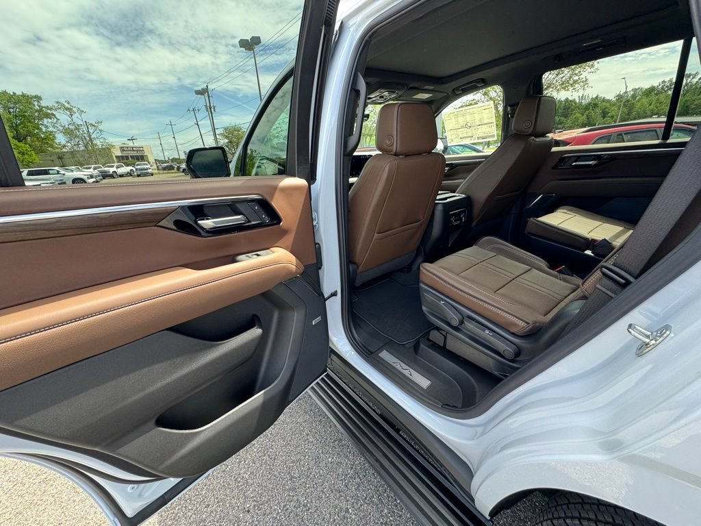 New 2026 Chevrolet Tahoe High Country RWD image 19