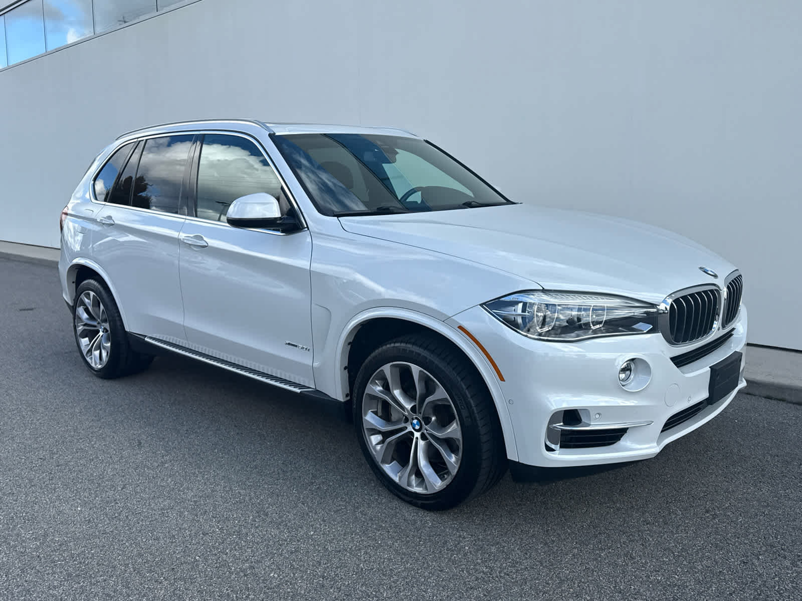 Used 2018 BMW X5 xDrive50i image 2