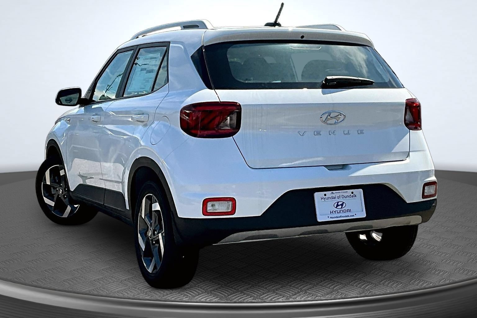 New 2026 Hyundai Venue SEL FWD image 3
