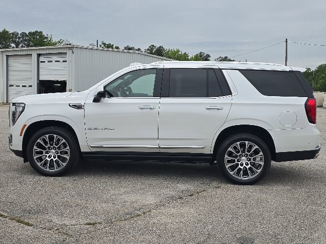 Used 2025 GMC Yukon Denali w/ Sun & Power Step Package AWD/4WD image 2