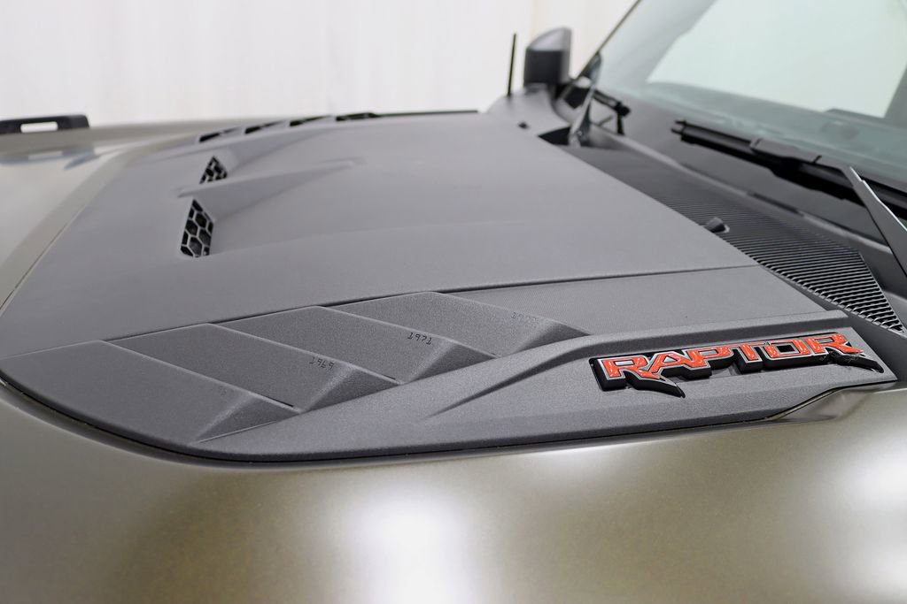 Used 2024 Ford Bronco Raptor w/ Interior Carbon Fiber Pack 6 image 9