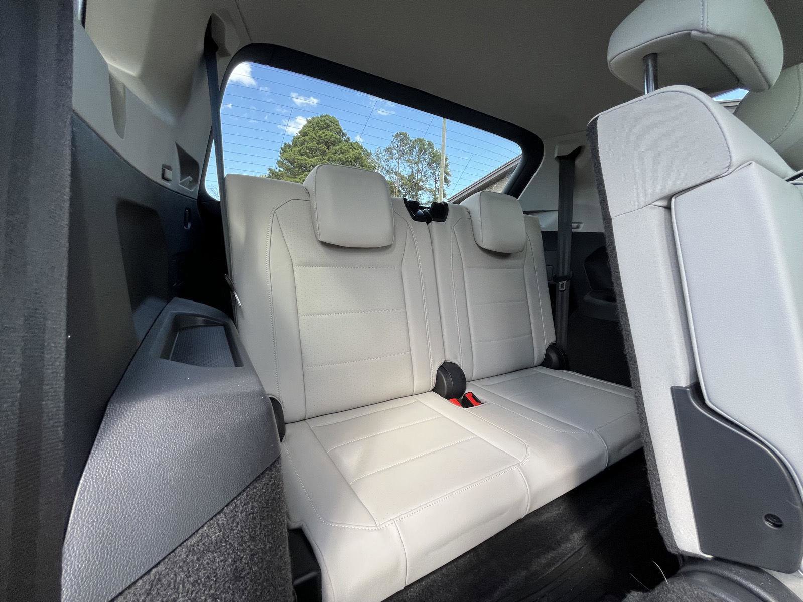 Used 2019 Volkswagen Tiguan SE w/ Panoramic Sunroof Package image 27