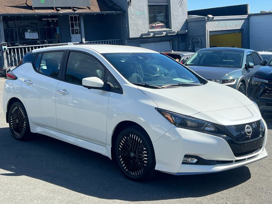 Used 2024 Nissan Leaf SV Plus image 3