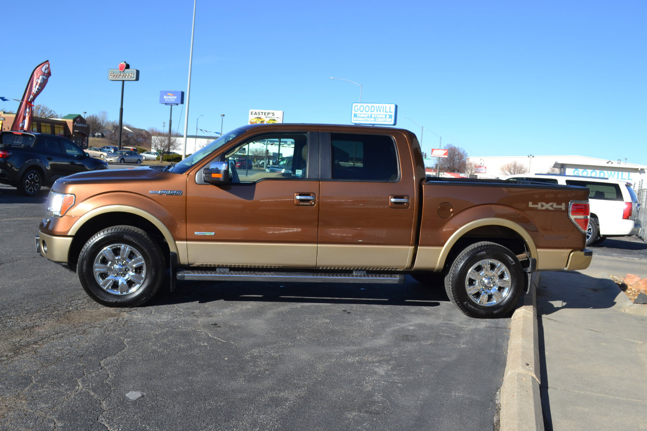 Used 2011 Ford F150 Lariat w/ Lariat Chrome Pkg image 4