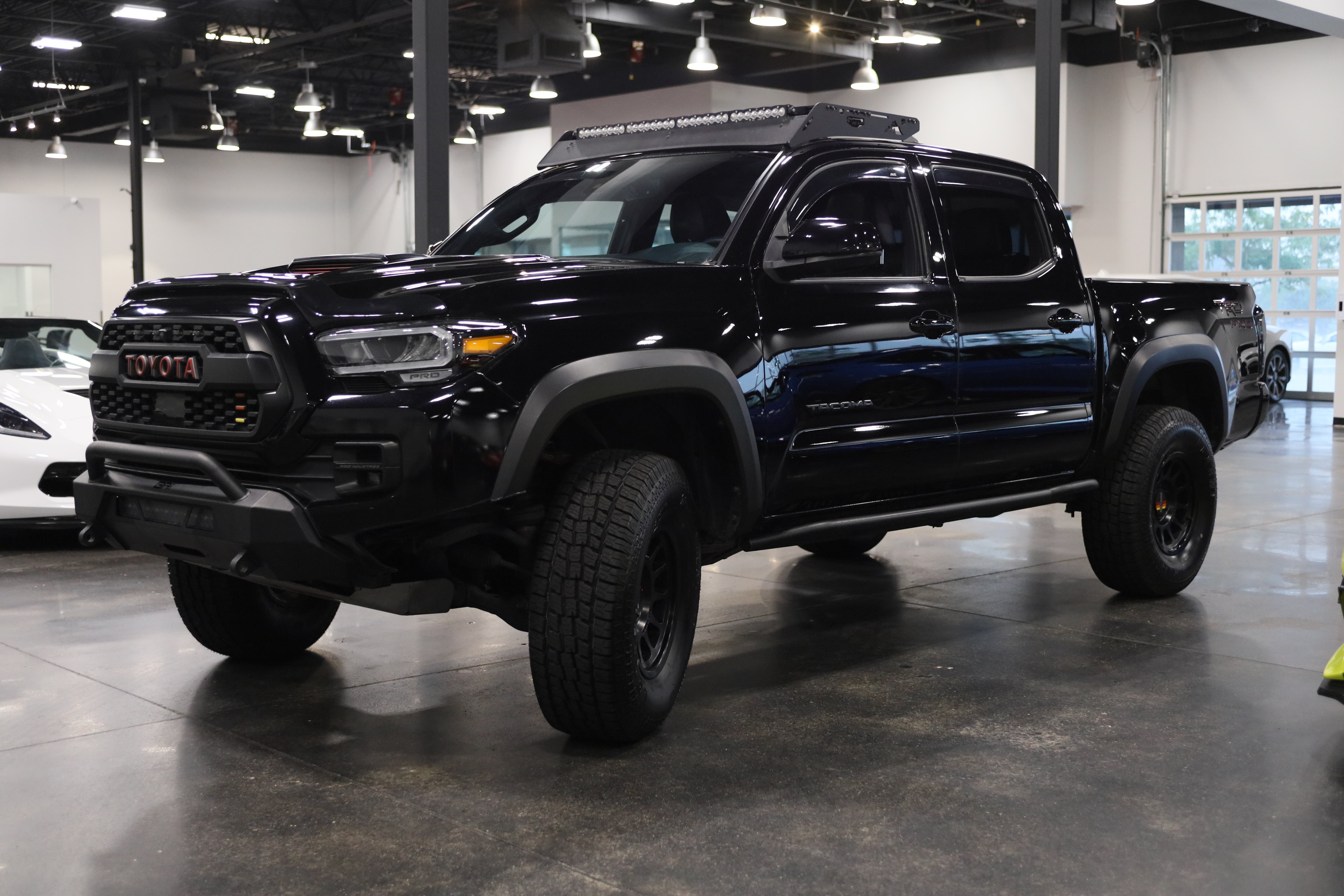 Used 2022 Toyota Tacoma TRD Pro AWD/4WD image 3