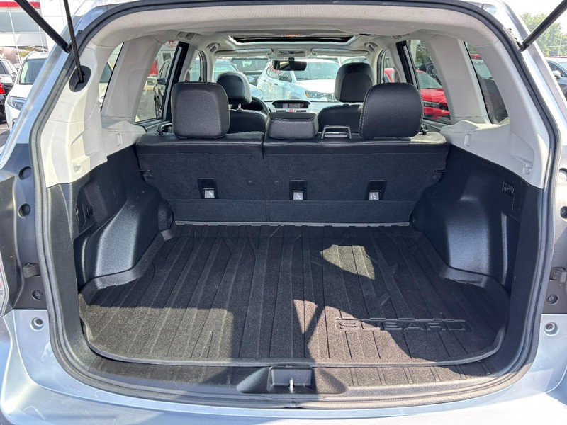 Used 2017 Subaru Forester 2.5i Limited AWD/4WD image 7