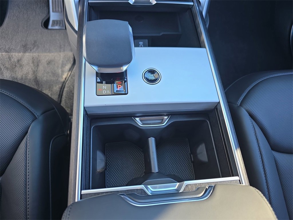 New 2026 Land Rover Range Rover SE image 26