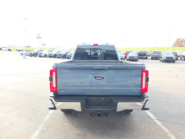 Used 2023 Ford F350 Lariat w/ Tow Technology Package image 4